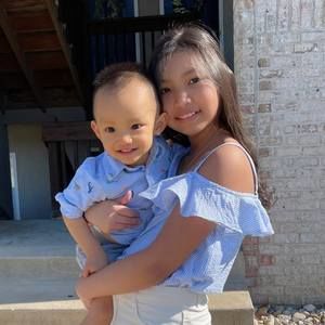 Meet your Posher, Mia phạm